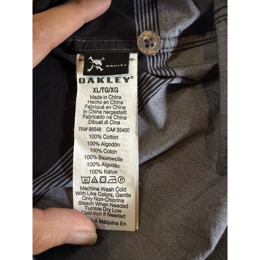 Oakley Mens XL Short Sleeve Button Down Shirt Black Grey Striped Cotton Logo - Picture 5 of 5